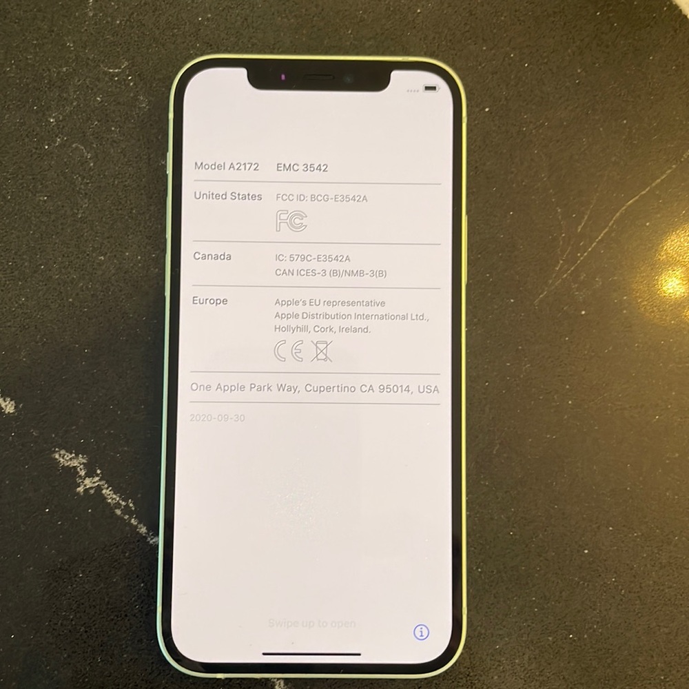 iPhone 12 64GB.